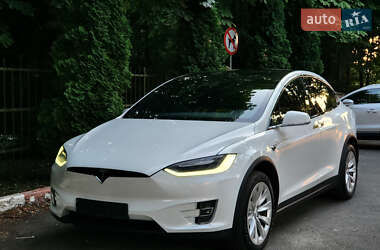 Позашляховик / Кросовер Tesla Model X 2018 в 