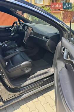 Позашляховик / Кросовер Tesla Model X 2017 в 
