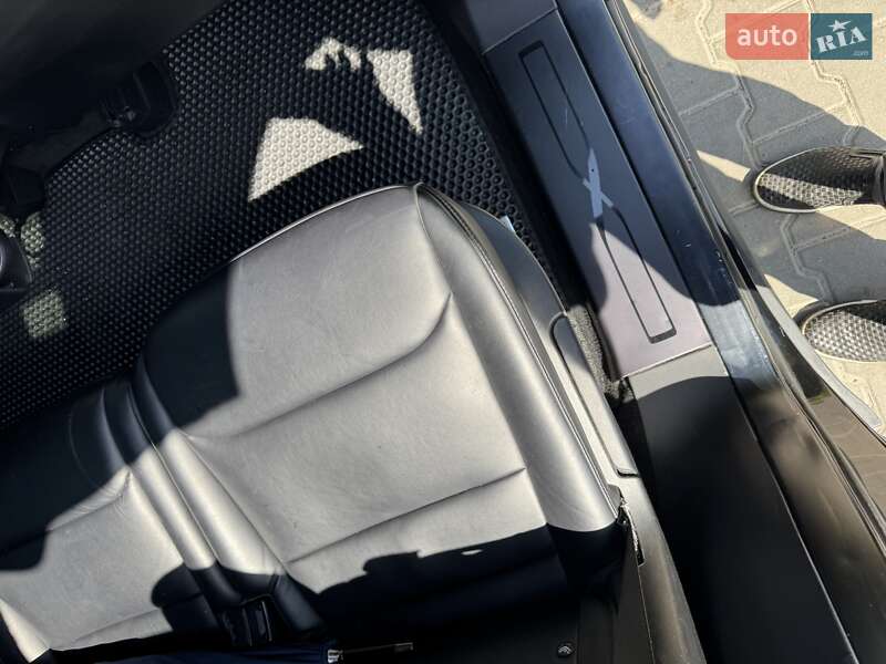 Позашляховик / Кросовер Tesla Model X 2017 в Львові