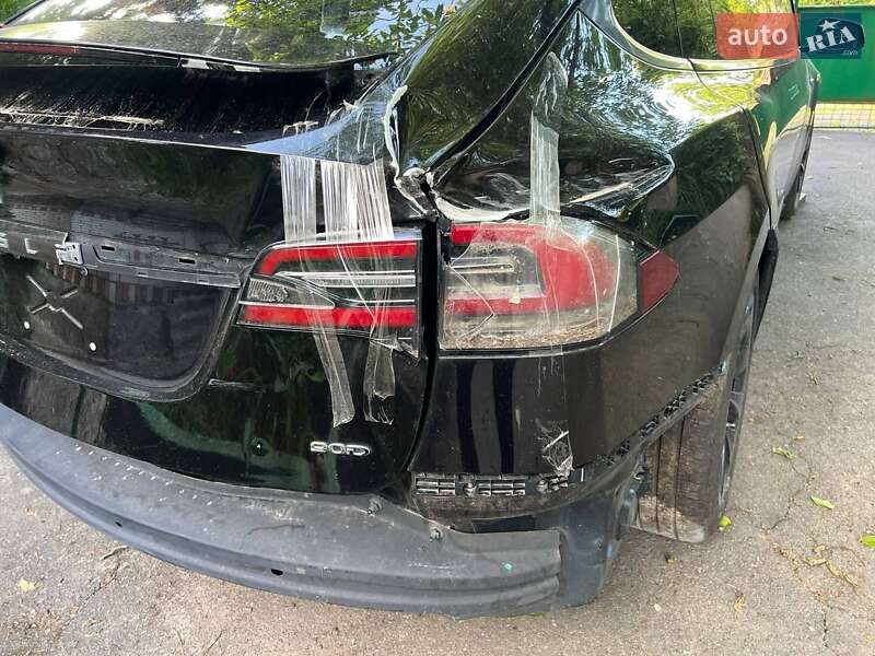 Внедорожник / Кроссовер Tesla Model X 2016 в Умани