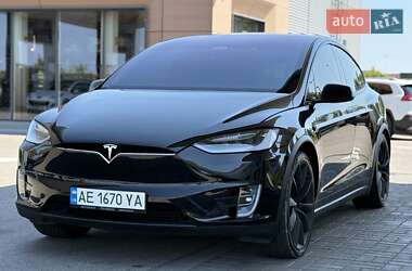 Позашляховик / Кросовер Tesla Model X 2019 в 