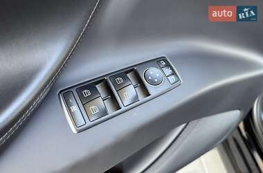 Позашляховик / Кросовер Tesla Model X 2019 в 