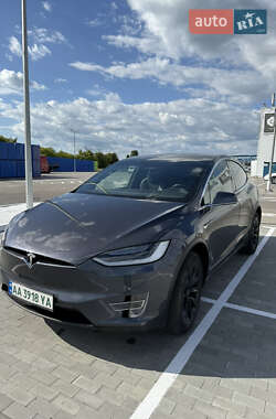 Позашляховик / Кросовер Tesla Model X 2017 в 