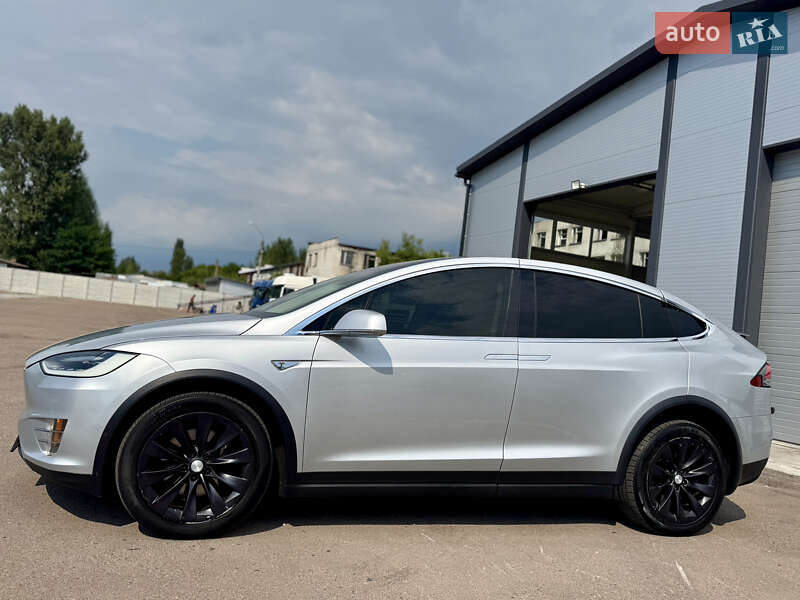 Позашляховик / Кросовер Tesla Model X 2016 в Житомирі
