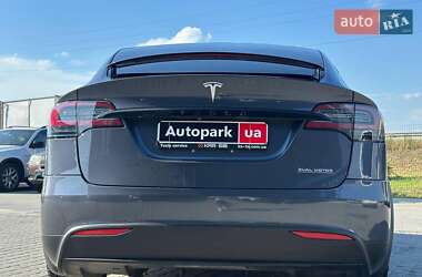 Позашляховик / Кросовер Tesla Model X 2020 в 