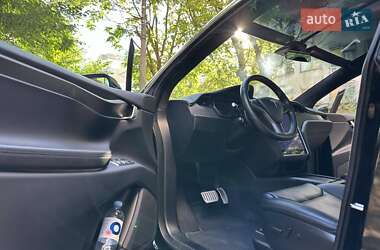 Позашляховик / Кросовер Tesla Model X 2020 в 