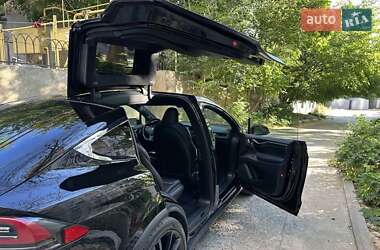 Позашляховик / Кросовер Tesla Model X 2020 в 