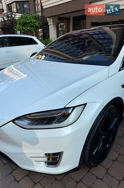 Внедорожник / Кроссовер Tesla Model X 2017 в 
