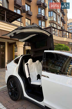 Внедорожник / Кроссовер Tesla Model X 2017 в Киеве