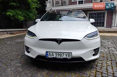 Внедорожник / Кроссовер Tesla Model X 2019 в Киеве