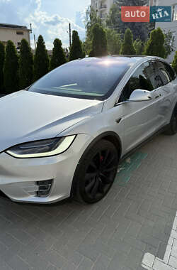Внедорожник / Кроссовер Tesla Model X 2016 в 