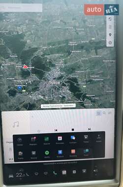 Позашляховик / Кросовер Tesla Model X 2018 в 