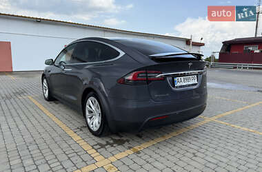 Позашляховик / Кросовер Tesla Model X 2017 в 