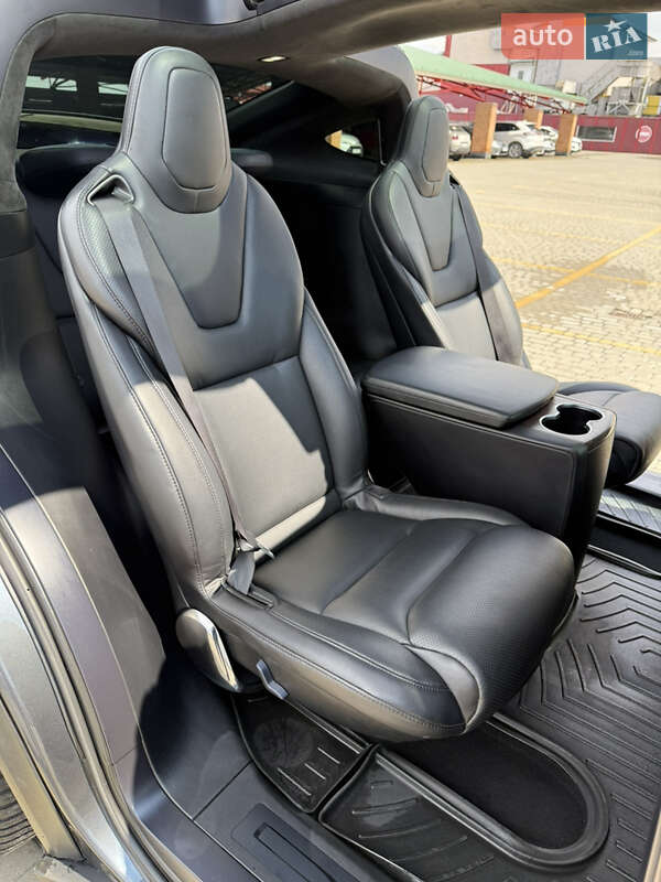 Внедорожник / Кроссовер Tesla Model X 2017 в Львове