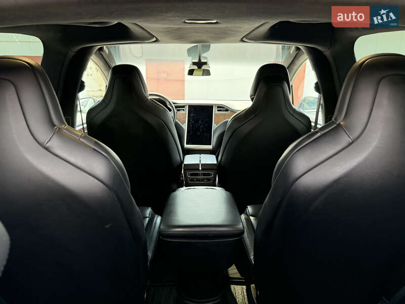 Внедорожник / Кроссовер Tesla Model X 2017 в Львове