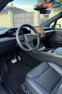 Позашляховик / Кросовер Tesla Model X 2024 в 