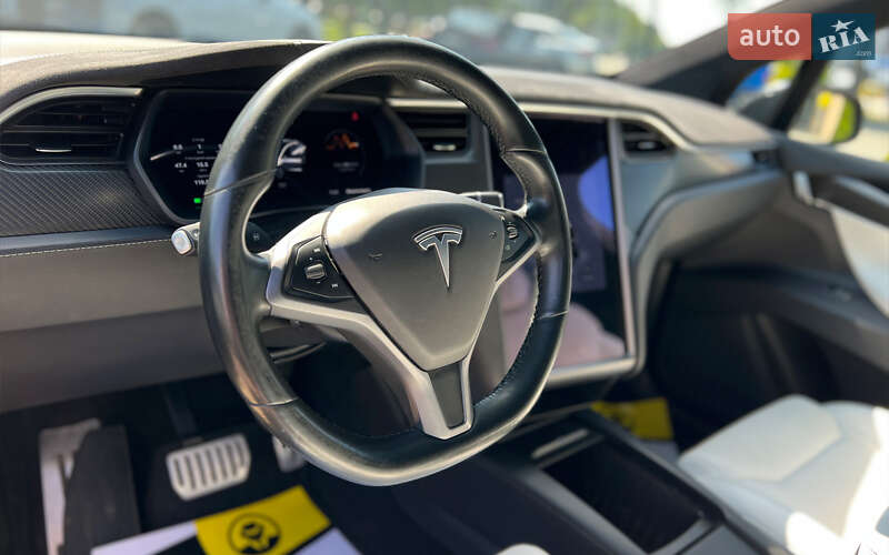 Позашляховик / Кросовер Tesla Model X 2018 в Львові
