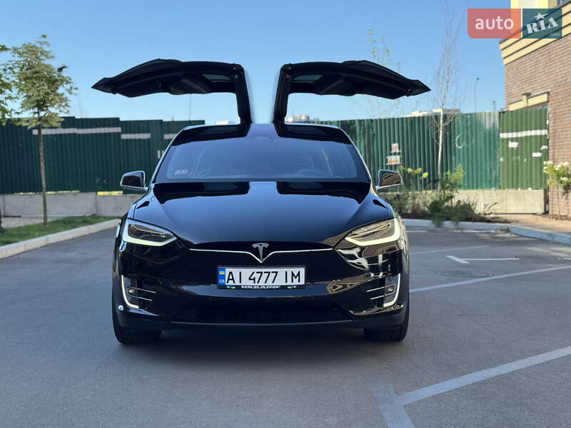 Внедорожник / Кроссовер Tesla Model X 2018 в 