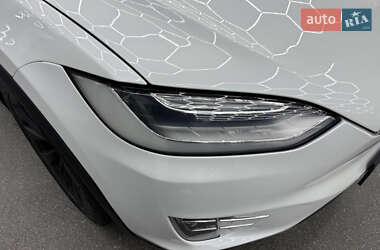 Внедорожник / Кроссовер Tesla Model X 2017 в 