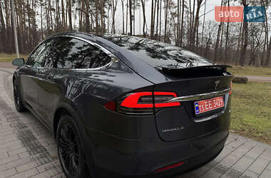 Внедорожник / Кроссовер Tesla Model X 2017 в 