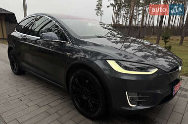 Внедорожник / Кроссовер Tesla Model X 2017 в 