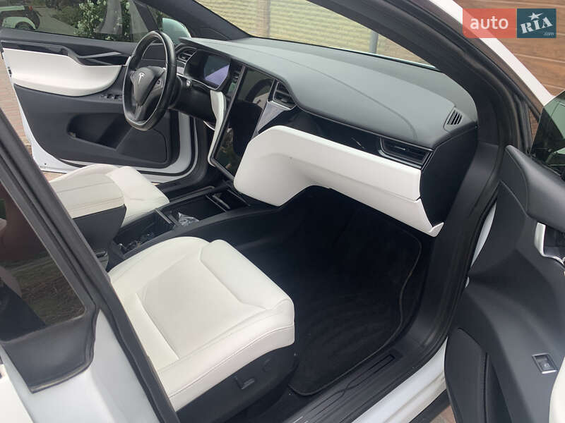 Внедорожник / Кроссовер Tesla Model X 2018 в Киеве фото 14 Внедорожник / Кроссовер Tesla Model X 2018 в Киеве