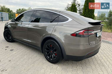 Внедорожник / Кроссовер Tesla Model X 2016 в 