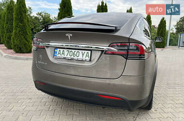 Внедорожник / Кроссовер Tesla Model X 2016 в 