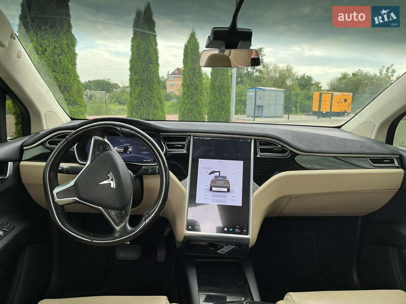 Внедорожник / Кроссовер Tesla Model X 2016 в Киеве фото 20 Внедорожник / Кроссовер Tesla Model X 2016 в Киеве
