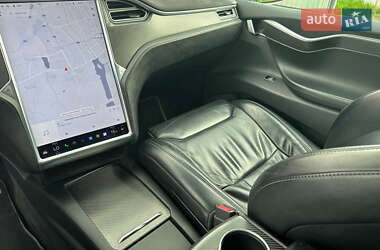 Внедорожник / Кроссовер Tesla Model X 2017 в 