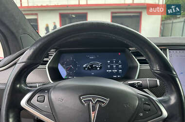 Внедорожник / Кроссовер Tesla Model X 2017 в 