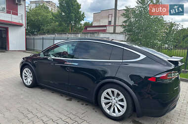 Внедорожник / Кроссовер Tesla Model X 2017 в 
