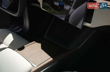 Внедорожник / Кроссовер Tesla Model X 2023 в 