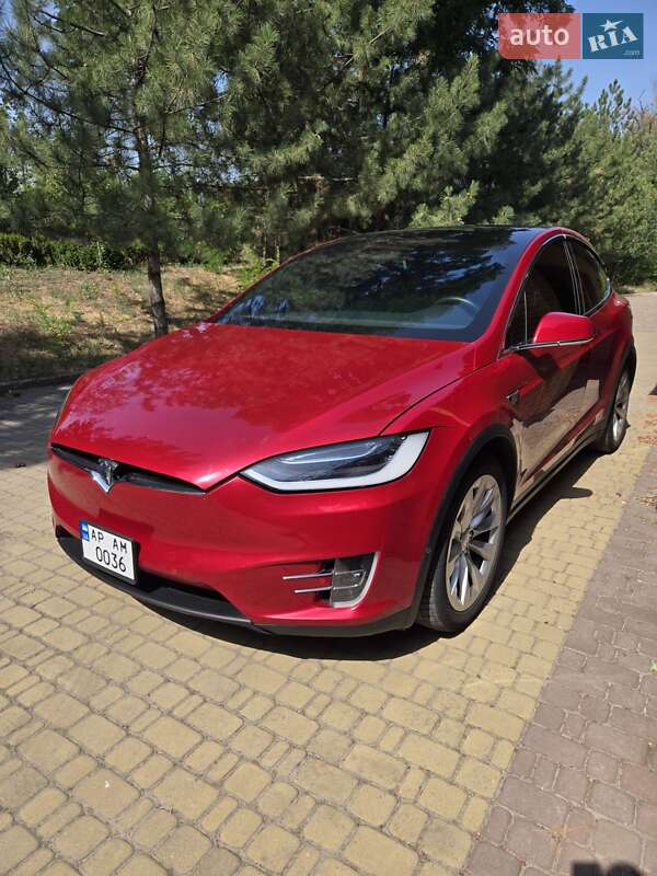 Позашляховик / Кросовер Tesla Model X 2018 в Запоріжжі