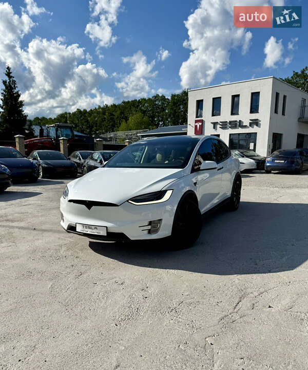 Внедорожник / Кроссовер Tesla Model X 2018 в Виннице