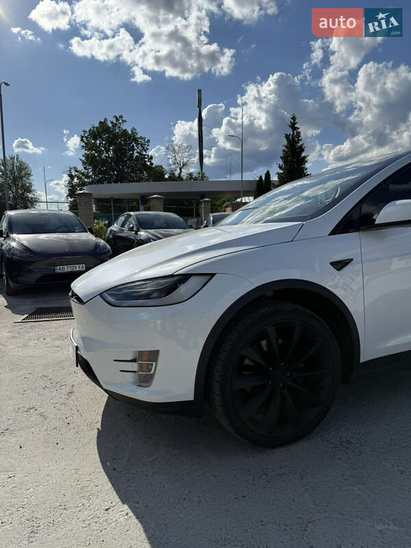 Внедорожник / Кроссовер Tesla Model X 2018 в Виннице