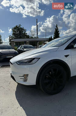 Внедорожник / Кроссовер Tesla Model X 2018 в 