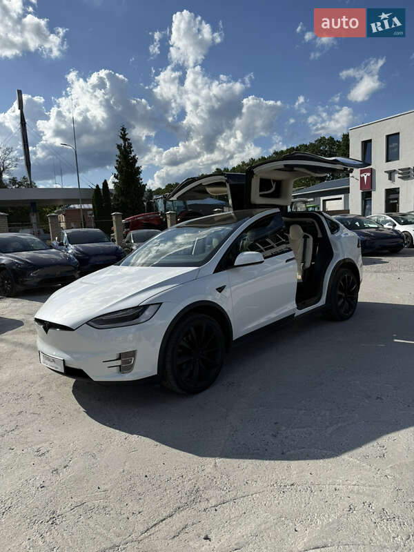 Внедорожник / Кроссовер Tesla Model X 2018 в Виннице
