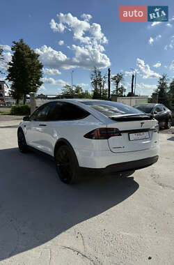Внедорожник / Кроссовер Tesla Model X 2018 в 
