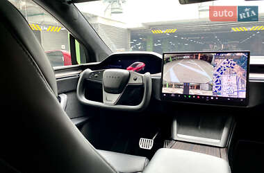 Позашляховик / Кросовер Tesla Model X 2024 в 