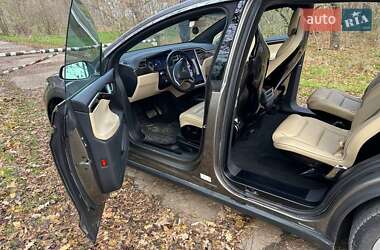 Позашляховик / Кросовер Tesla Model X 2016 в 