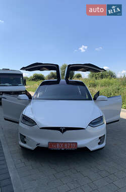 Внедорожник / Кроссовер Tesla Model X 2020 в 