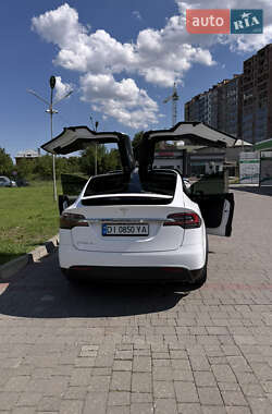 Позашляховик / Кросовер Tesla Model X 2016 в 