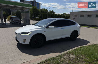 Позашляховик / Кросовер Tesla Model X 2016 в 