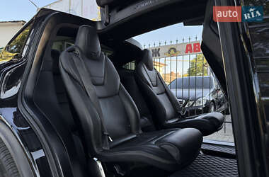 Внедорожник / Кроссовер Tesla Model X 2016 в 