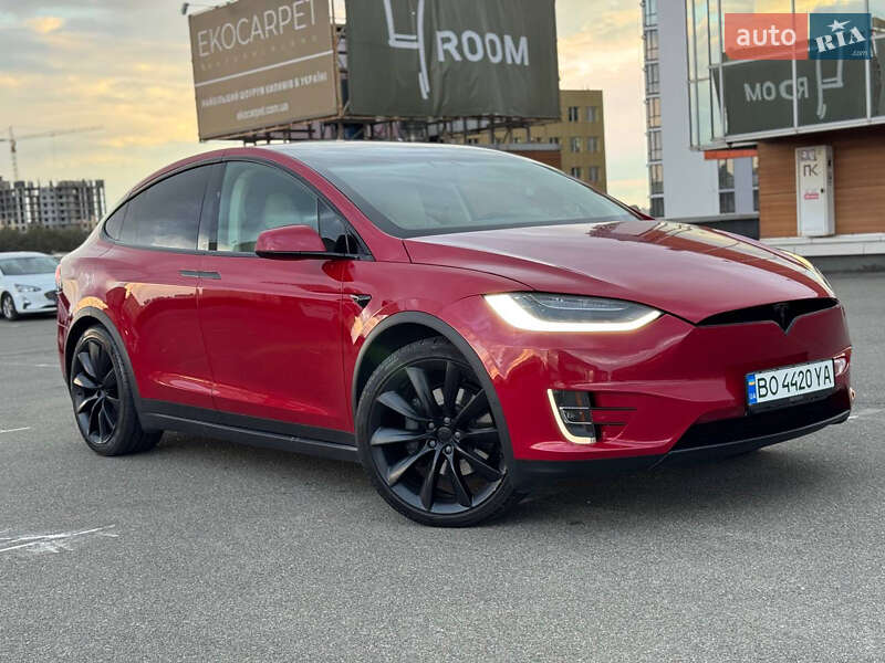 Позашляховик / Кросовер Tesla Model X 2019 в Києві