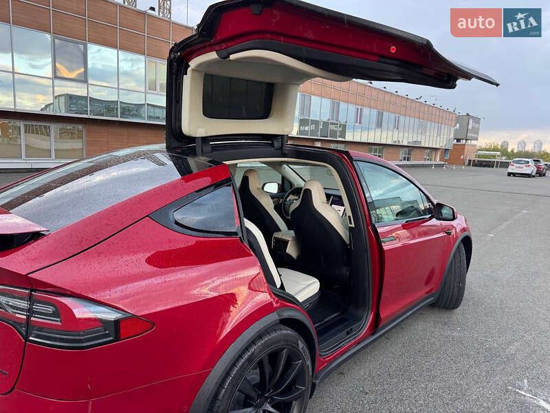 Позашляховик / Кросовер Tesla Model X 2019 в Києві