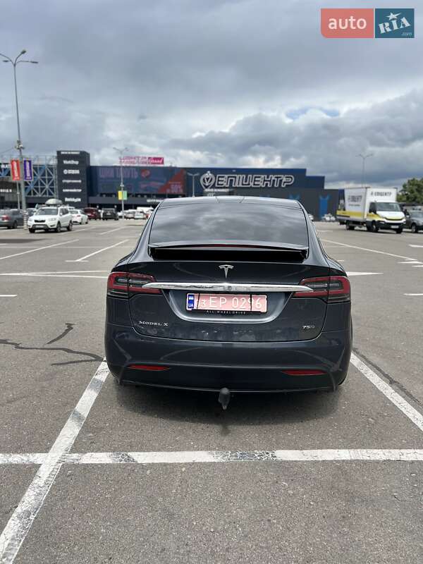 Позашляховик / Кросовер Tesla Model X 2017 в Києві