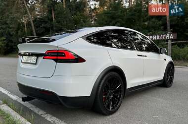 Позашляховик / Кросовер Tesla Model X 2018 в 