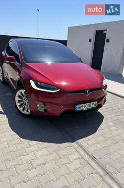 Внедорожник / Кроссовер Tesla Model X 2018 в 